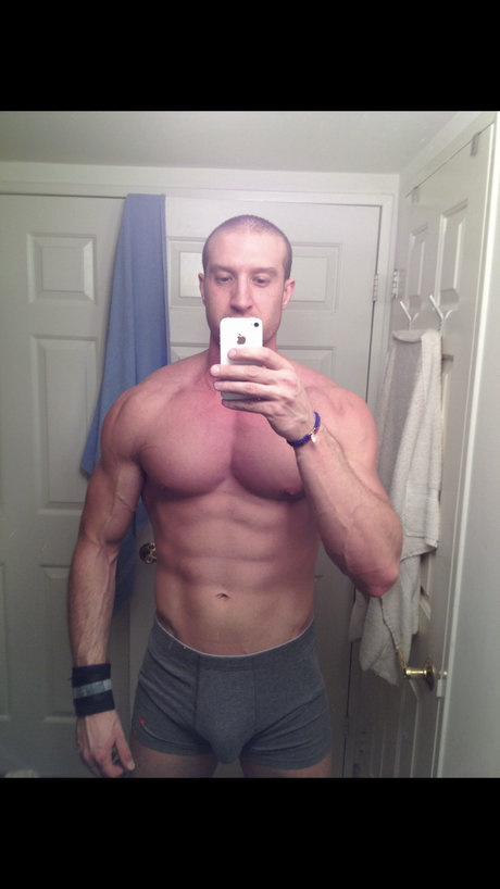 Foto di nudo di fuga di OnlyFans di   