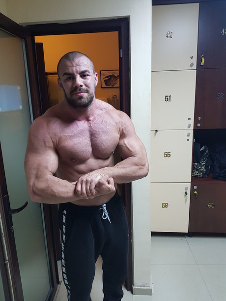 Alaston vuotanut OnlyFans-kuva Mr Dexter