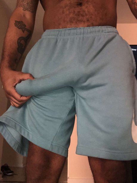 Naken läckt OnlyFans-bild av Diamond Dick