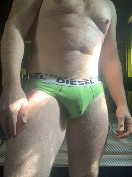 Обнаженная фотография утечки OnlyFans от Ginger Barber