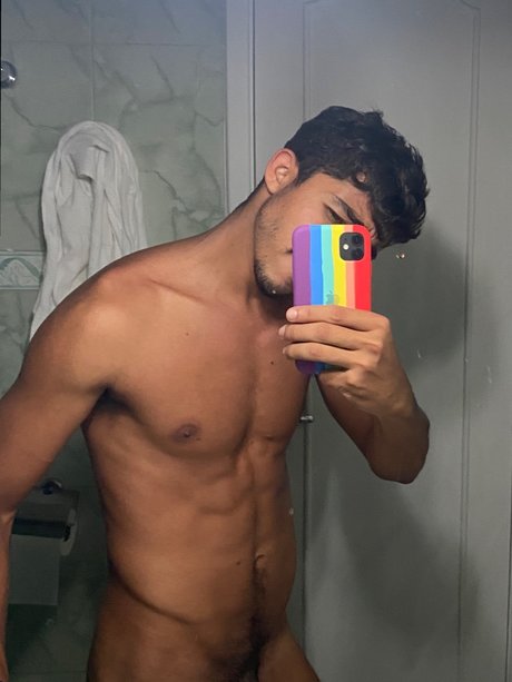 Naken läckt OnlyFans-bild av Dotado Gyn