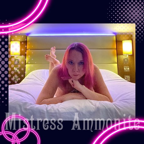 Обнаженная фотография утечки OnlyFans от Mistress Ammonite