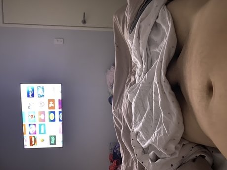 Naken läckt OnlyFans-bild av Dave
