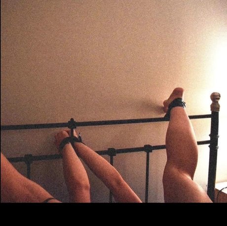 Naken läckt OnlyFans-bild av 