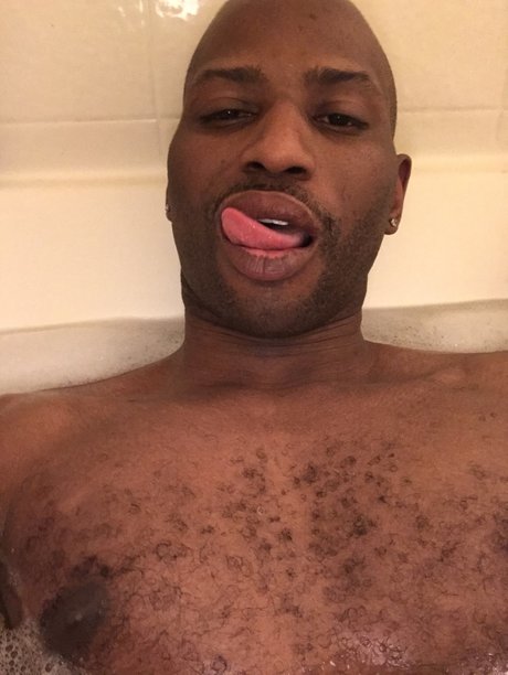 Foto nua vazada do OnlyFans de Rick Dark Chocolate
