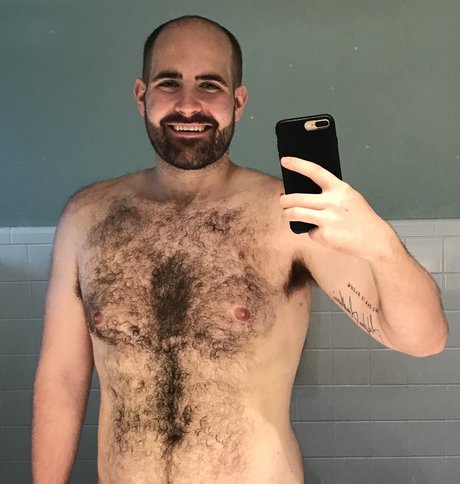 Naakte gelekte OnlyFans-foto van Flgatorcub