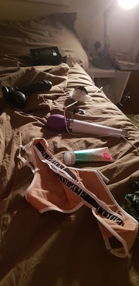 Naken läckt OnlyFans-bild av Ro Bean