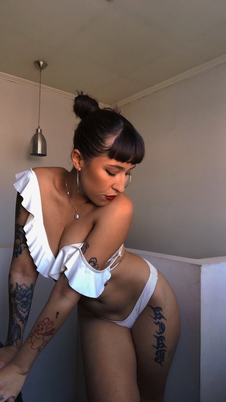 Naken läckt OnlyFans-bild av Selina