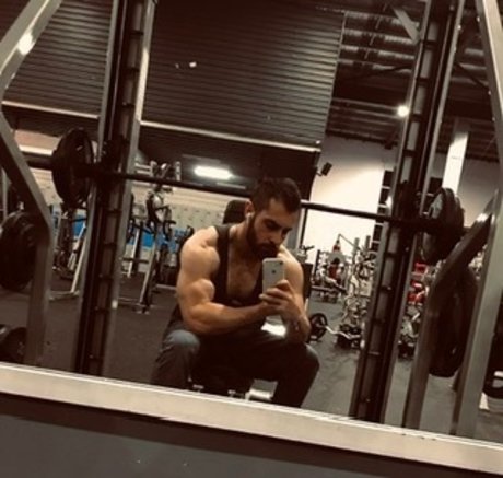 Обнаженная фотография утечки OnlyFans от Mrspontaneous