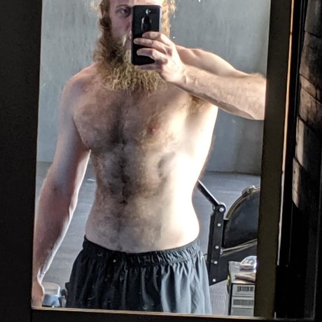 Photo nue de fuite OnlyFans de Mcbeast