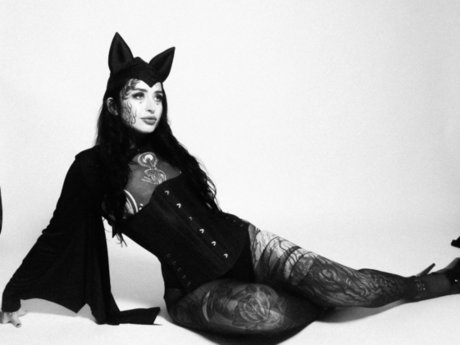 Nøgent lækket OnlyFans-billede af Frankie Vanian