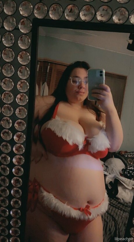Lilpeachpit