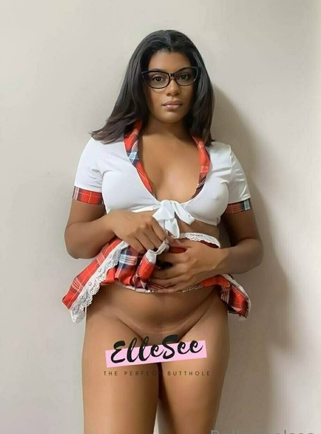 Foto di nudo di fuga di OnlyFans di Bellachelseafree