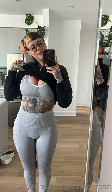 Lorettaxrose