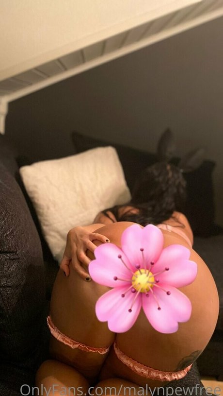 Nahá fotka uniklých OnlyFans od Malynpewfree