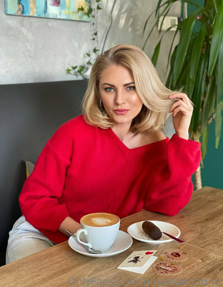 Nahá fotka uniklých OnlyFans od Xmommynina