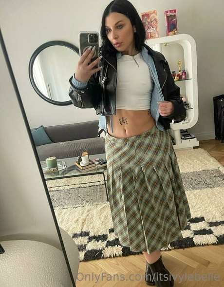 Itsivylebelle