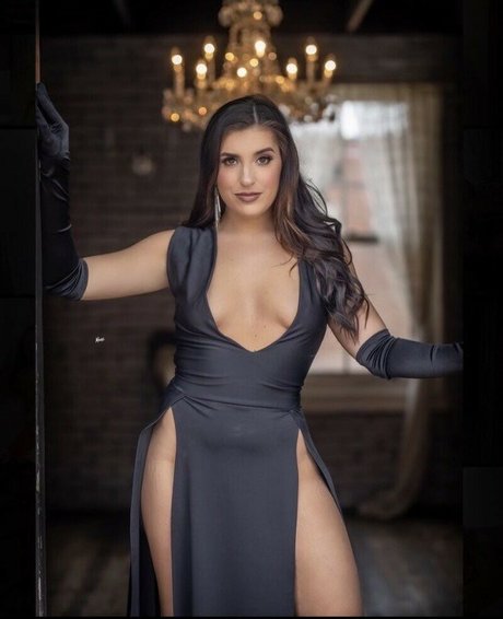 Amanda Chilelli  nude leaked OnlyFans photo