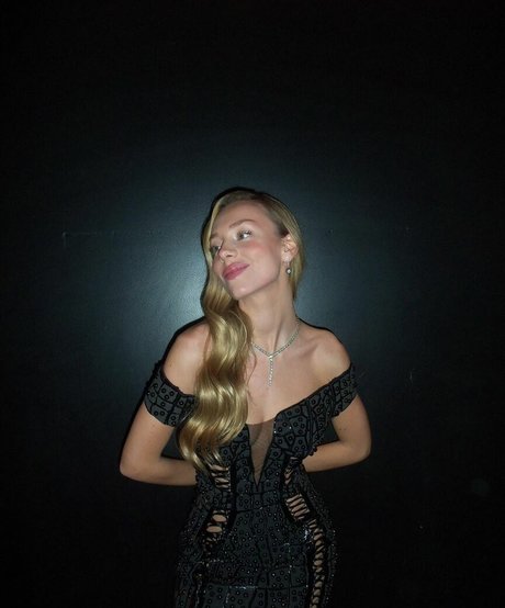Nahá fotka uniklých OnlyFans od Ester Exposito