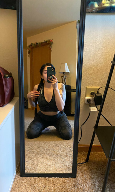 Estherlynnriefree OnlyFans泄露裸照