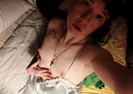 Nagie wyciekłe zdjęcie OnlyFans od Peachesncreamjpg