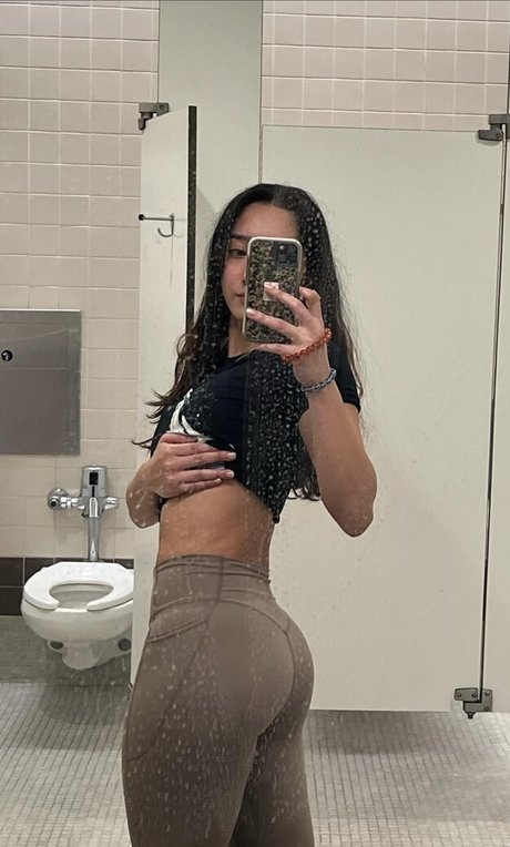 Sabrina Pezeshkian