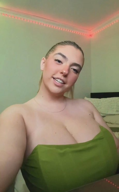 Sierra Bellingar OnlyFans 유출 누드 사진