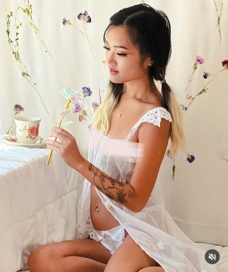 Photo nue de fuite OnlyFans de Casshole Yee