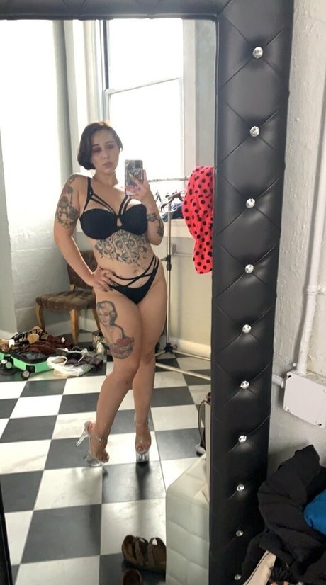 Caitlinzielinski  nude leaked OnlyFans photo