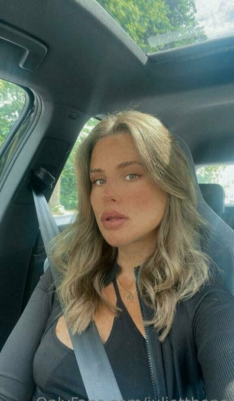 Naken lekkede OnlyFans-bilde av Julietthope