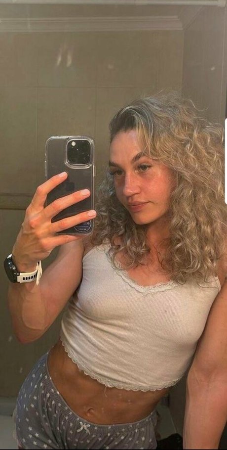 Holly Mills