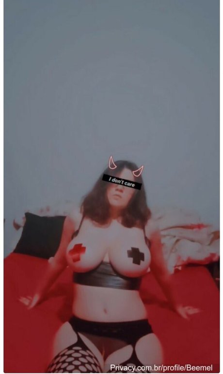 Foto di nudo di fuga di OnlyFans di Abeia Mel
