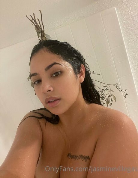 Jasmine Villegas OnlyFansリークヌード写真