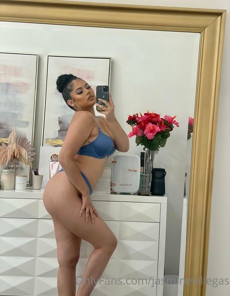 Jasmine Villegas