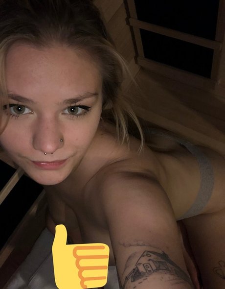 Nahá fotka uniklých OnlyFans od Daisyworld