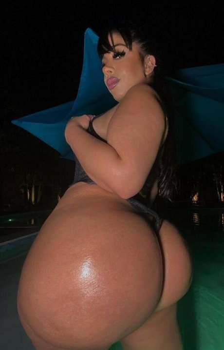 Foto di nudo di fuga di OnlyFans di Taithefivefooter