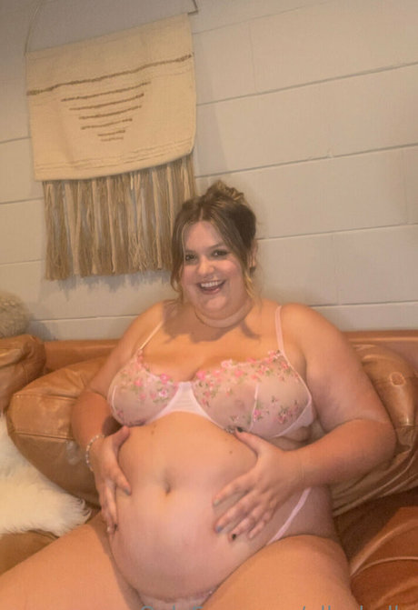 Обнаженная фотография утечки OnlyFans от Ellesbelly