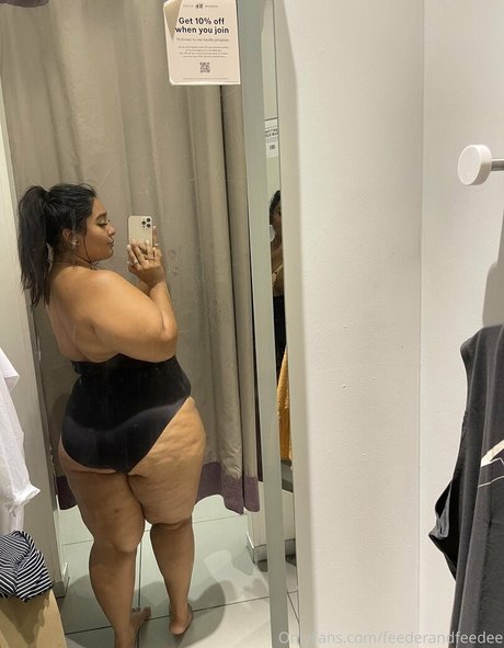 Foto di nudo di fuga di OnlyFans di Feederandfeedee