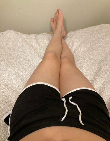 Asianbellygirl