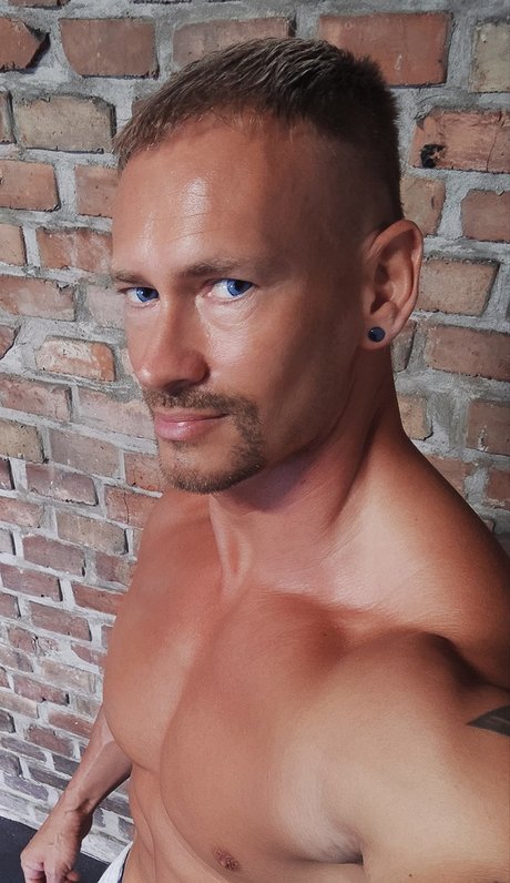 Nahá fotka uniklých OnlyFans od Matt Jude