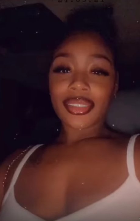 Naken läckt OnlyFans-bild av Ebony 
