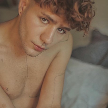 Photo nue de fuite OnlyFans de Neil
