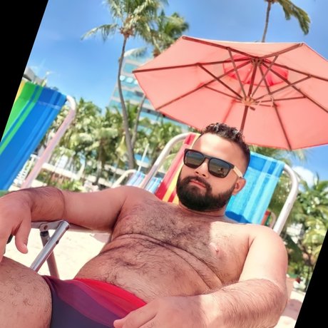 Alaston vuotanut OnlyFans-kuva Felipe Braga