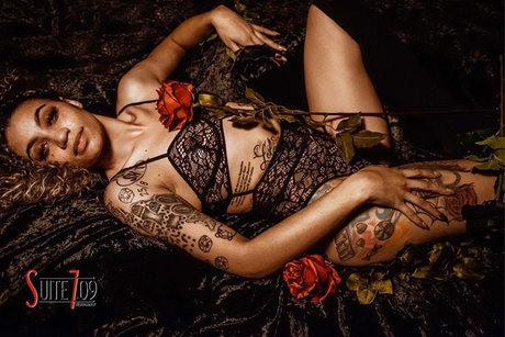 Nahá fotka uniklých OnlyFans od Fat Kat