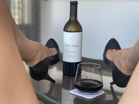 Naken läckt OnlyFans-bild av Goodgirlinabadway