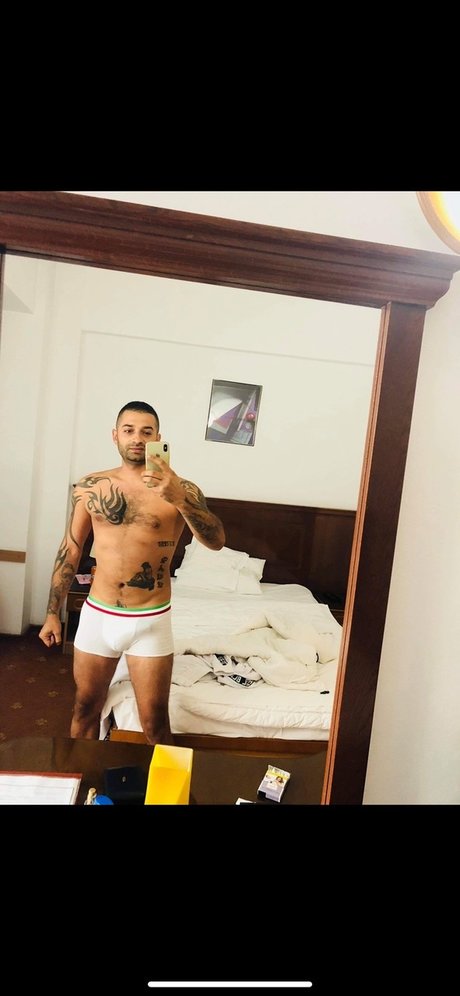 Ionut Gabriel  nude leaked OnlyFans photo