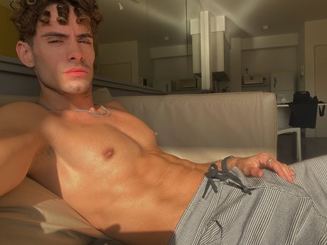 Обнаженная фотография утечки OnlyFans от    Free
