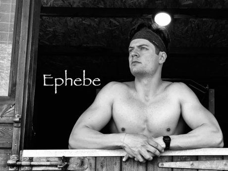 Naken läckt OnlyFans-bild av Ephebe