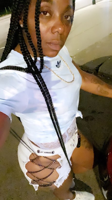 Naakte gelekte OnlyFans-foto van Dangerous D