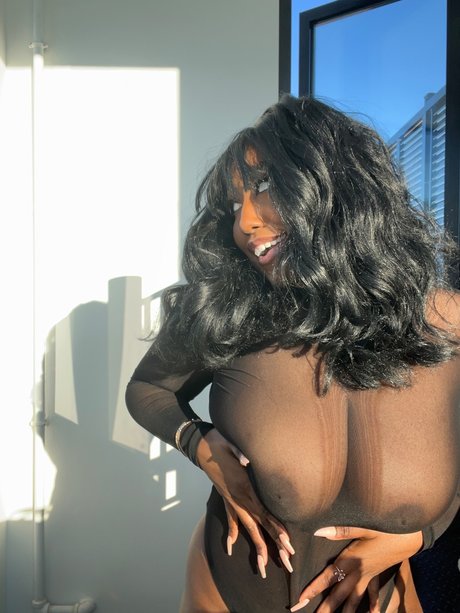 Nahá fotka uniklých OnlyFans od Teasing Goddess